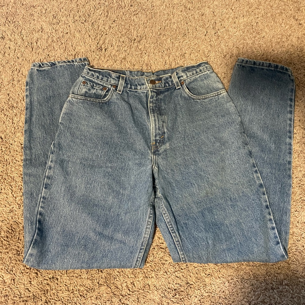 550 Levi’s - Picture 2 of 5